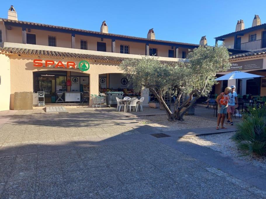 Studio Agay A 2 Pas Des Plages Saint-Raphael  Exterior photo